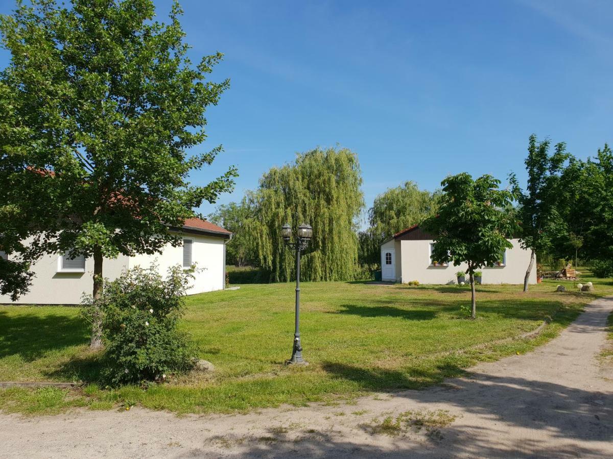 Вилла Landhof-Эркнер Экстерьер фото